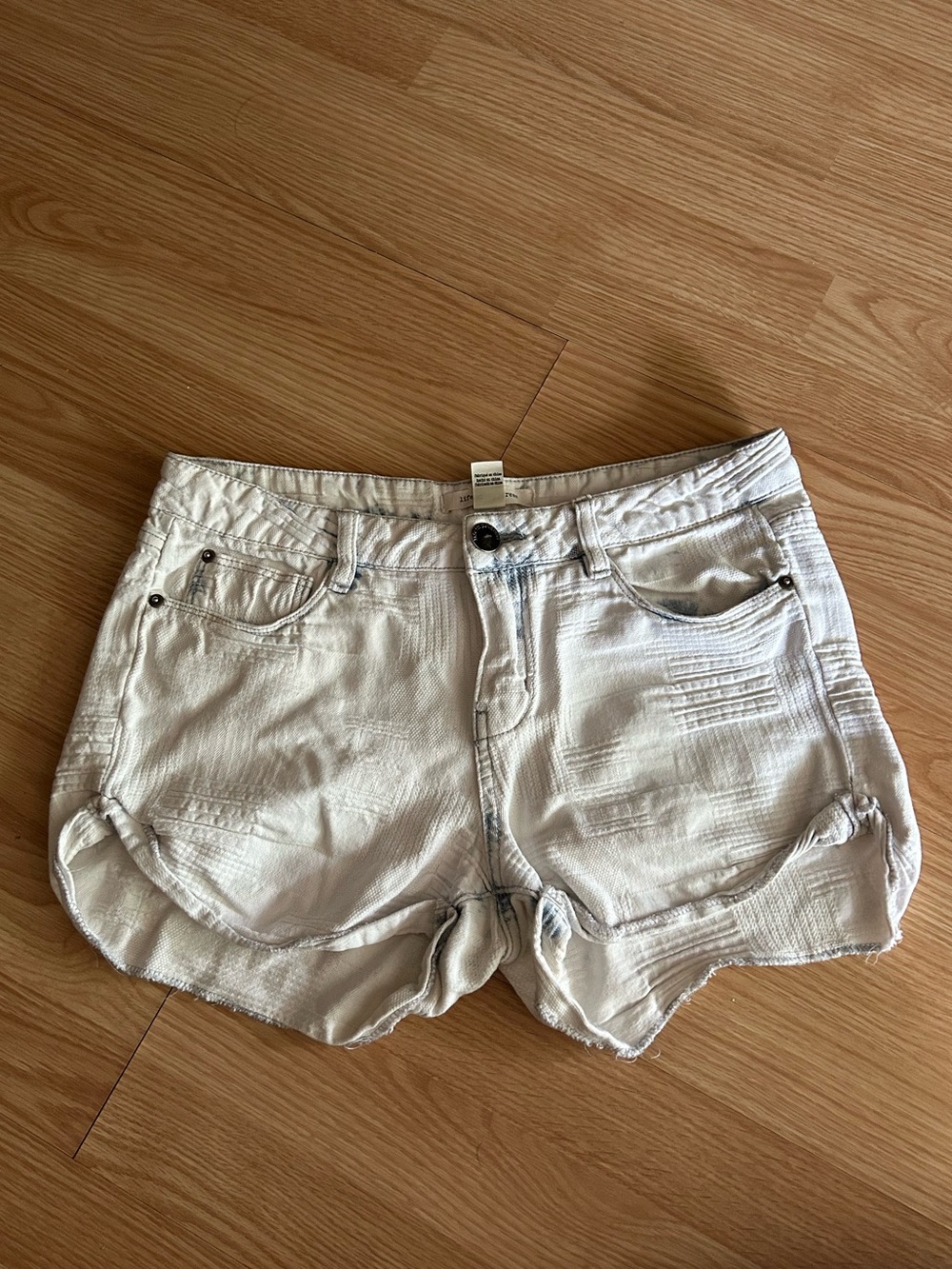 Life in Progress Light Wash Jean Shorts Women’s 27